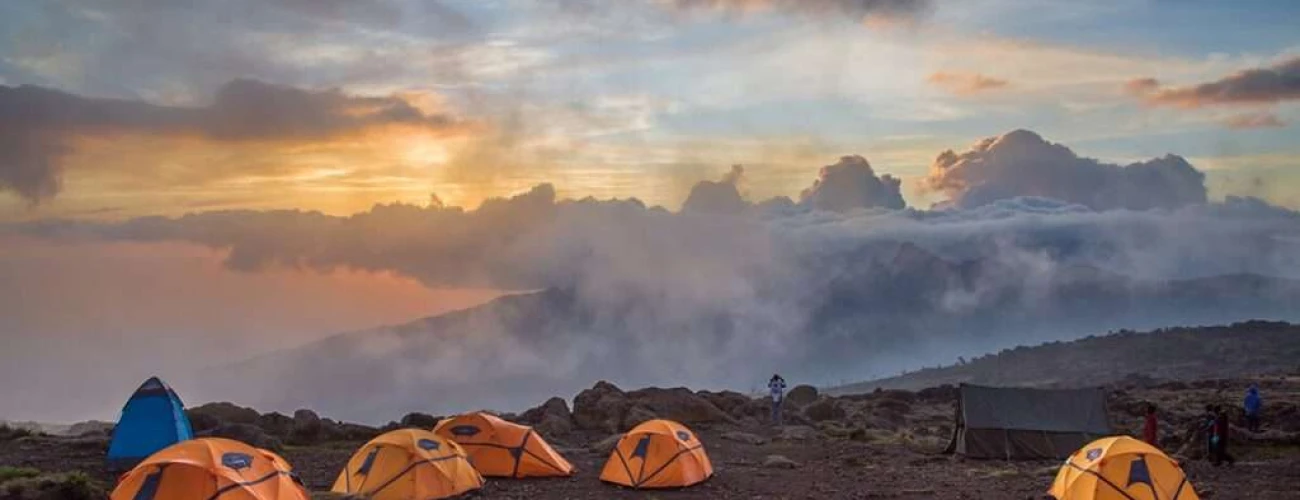 Who should choose a seven-day climbing Kilimanjaro itinerary?